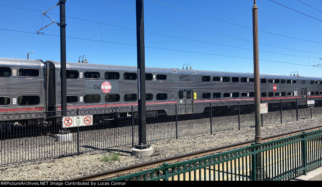 Caltrain 3830